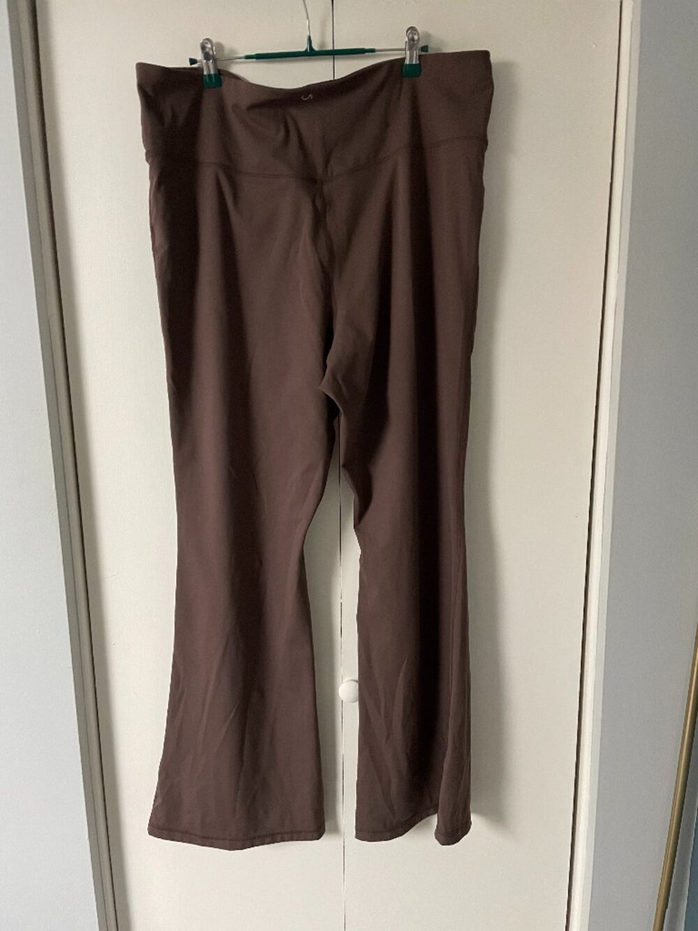 NWOT Gapfit Studio sky high flare leggings size XXL